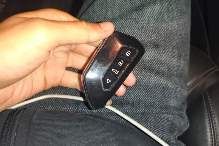 Used Buick GT 2015 15N Automatic Deluxe Edition Vehicle Key