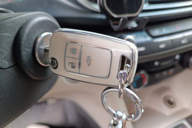 Used Buick GT 2015 15N Manual Elite Edition Vehicle Key