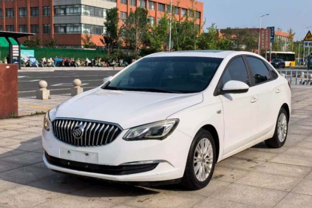 Ojetý Buick GT 2015 15N Automatic Elite Version