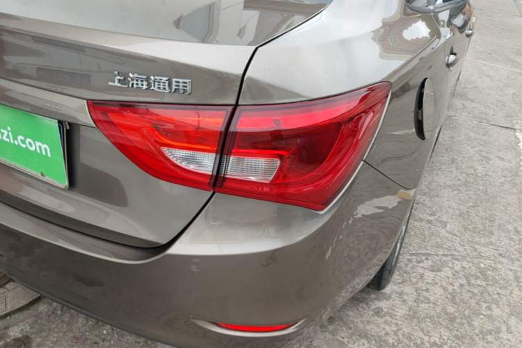 Used Buick GT 2015 15N Automatic Entry-Level Trim Right Rear Taillight