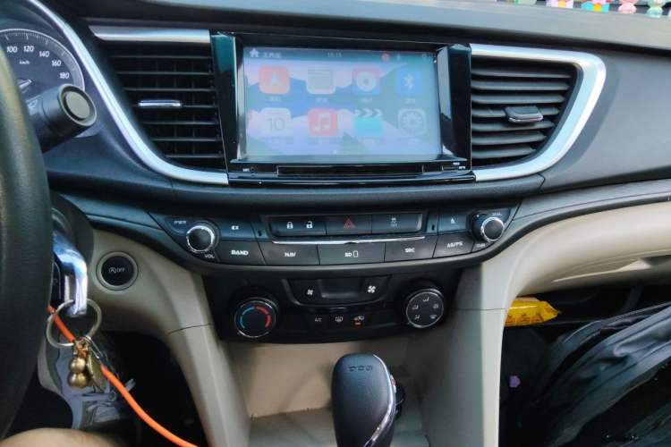 Used Buick GT 2016 15N Automatic Elite Edition Audio And AC Panel