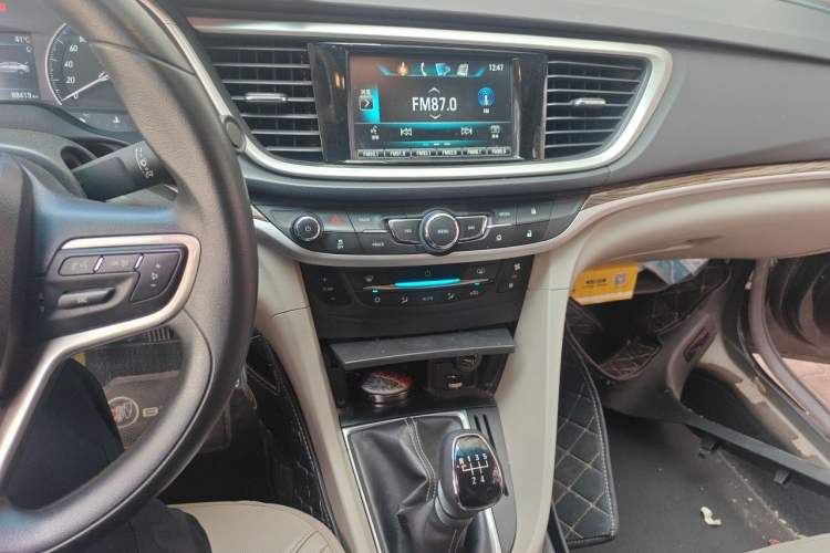 Used Buick GT 2016 15N Manual Luxury Version Audio And AC Panel