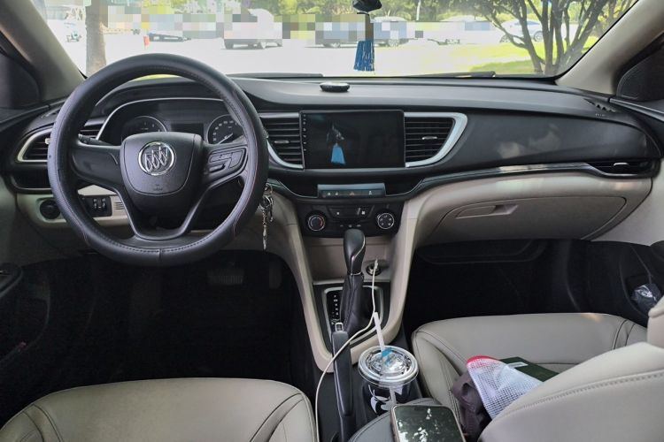 Used Buick GT 2016 15N Automatic Elite Edition Center Console
