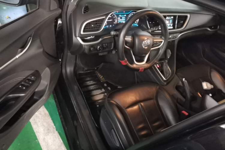 Used Buick GT 2016 15N Automatic Luxury Edition Driver Seat