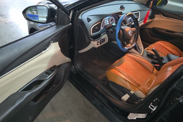 Used Buick GT 2016 15N Automatic Elite Edition Driver Seat