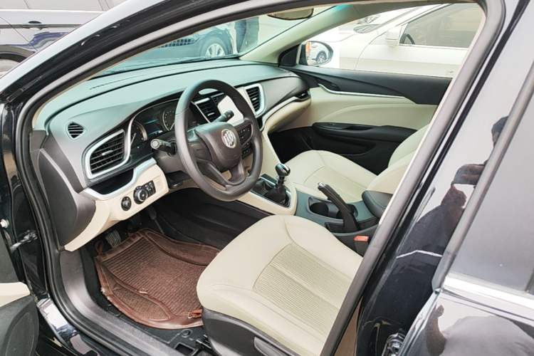 Used Buick GT 2016 15N Manual Elite Edition Driver Seat