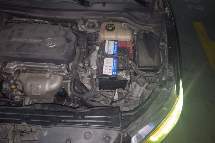 Used Buick GT 2016 15N Automatic Elite Edition Engine Bay Left