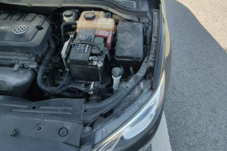 Used Buick GT 2016 15N Automatic Elite Edition Engine Bay Left