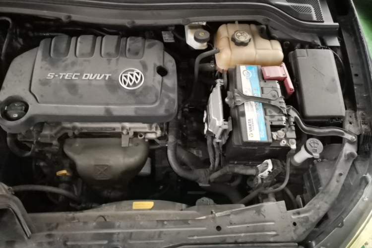Used Buick GT 2016 15N Automatic Luxury Edition Engine Bay Left