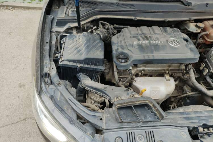 Used Buick GT 2016 15N Automatic Entry-Level Trim Engine Bay Right