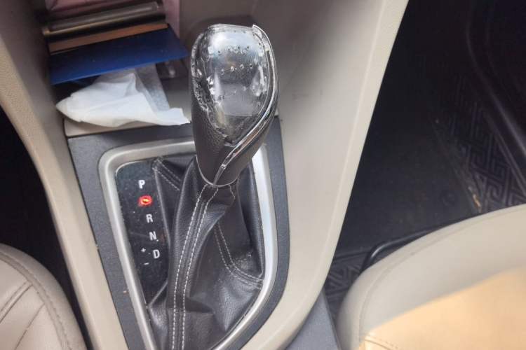 Used Buick GT 2016 15N Automatic Elite Edition Gear Lever