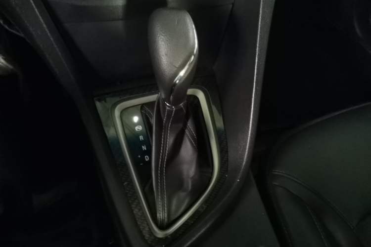 Used Buick GT 2016 15N Automatic Luxury Edition Gear Lever