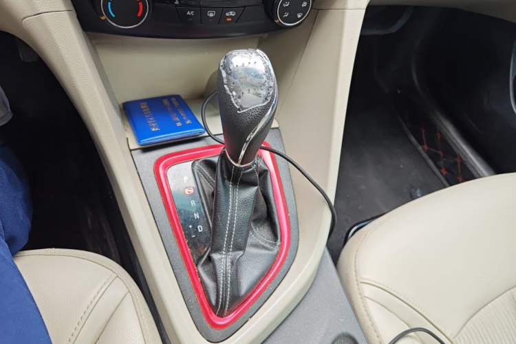 Used Buick GT 2016 15N Automatic Elite Edition Gear Lever