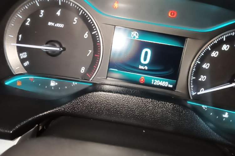 Used Buick GT 2016 15N Manual Elite Edition Instrument Cluster