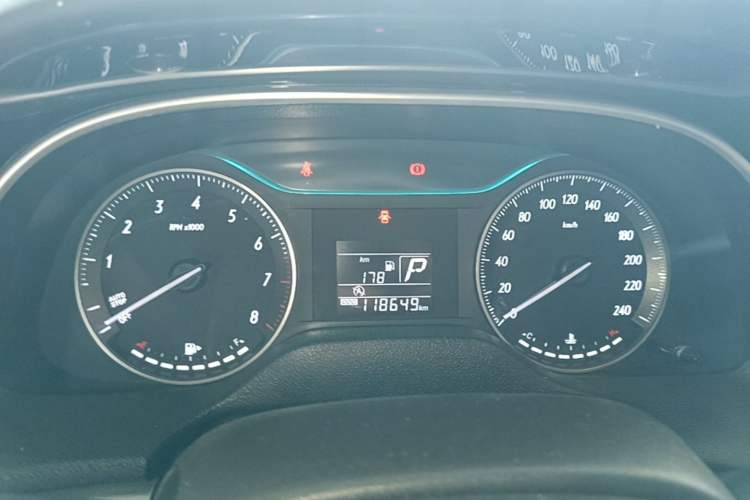 Used Buick GT 2016 15N Automatic Entry-Level Trim Instrument Cluster