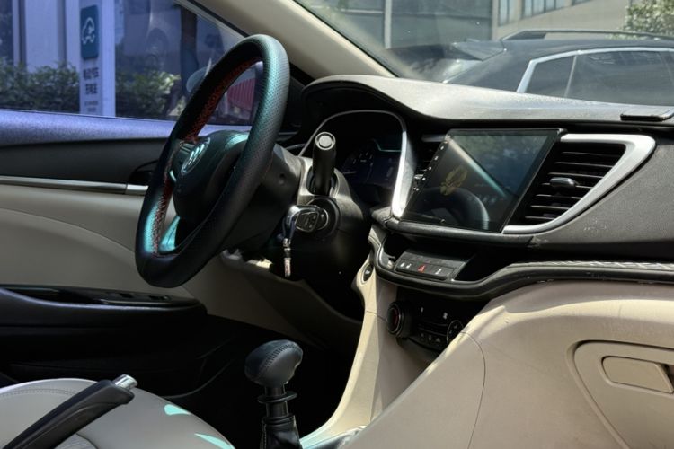 Used Buick GT 2016 15N Manual Elite Edition Interior 5