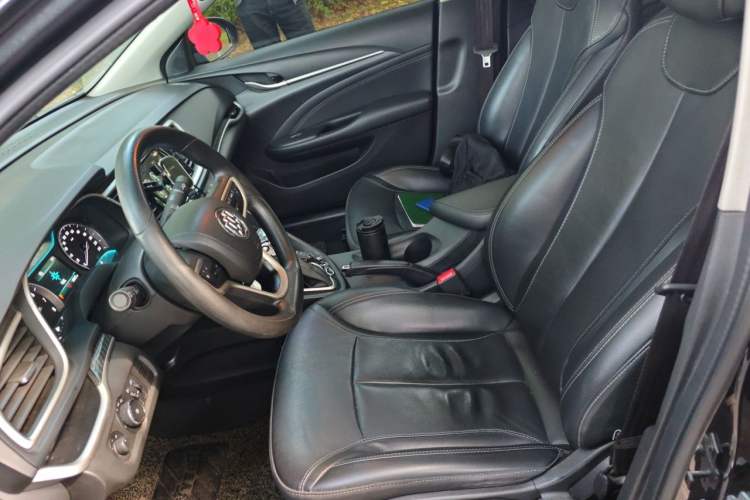 Used Buick GT 2016 18T Dual-Clutch Luxury Model Left Front Seat