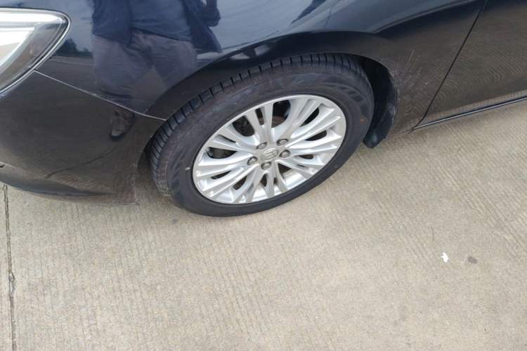 Used Buick GT 2016 15N Automatic Elite Edition Left Front Wheel Hub