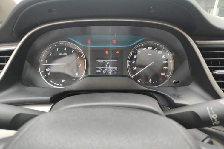Used Buick GT 2016 15N Manual Entry-Level Trim Odometer Close Up