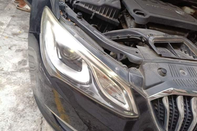 Used Buick GT 2016 15N Automatic Elite Edition Right Front Headlight
