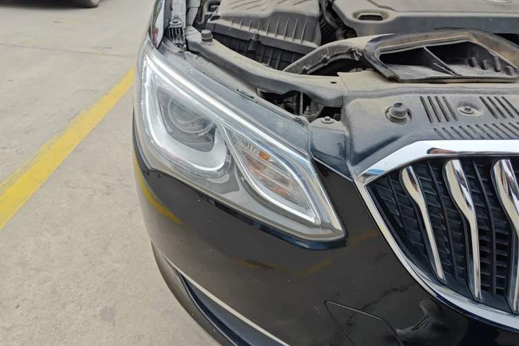 Used Buick GT 2016 15N Automatic Elite Edition Right Front Headlight