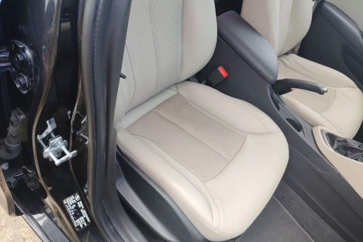 Used Buick GT 2016 15N Automatic Elite Edition Right Front Seat