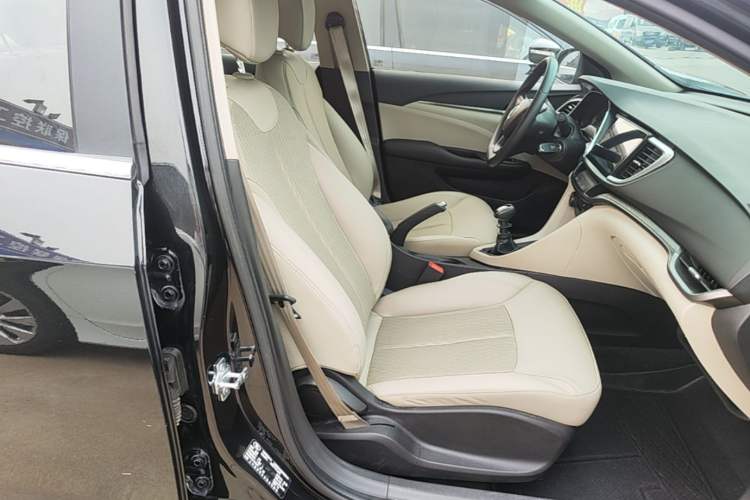 Used Buick GT 2016 15N Manual Elite Edition Right Front Seat