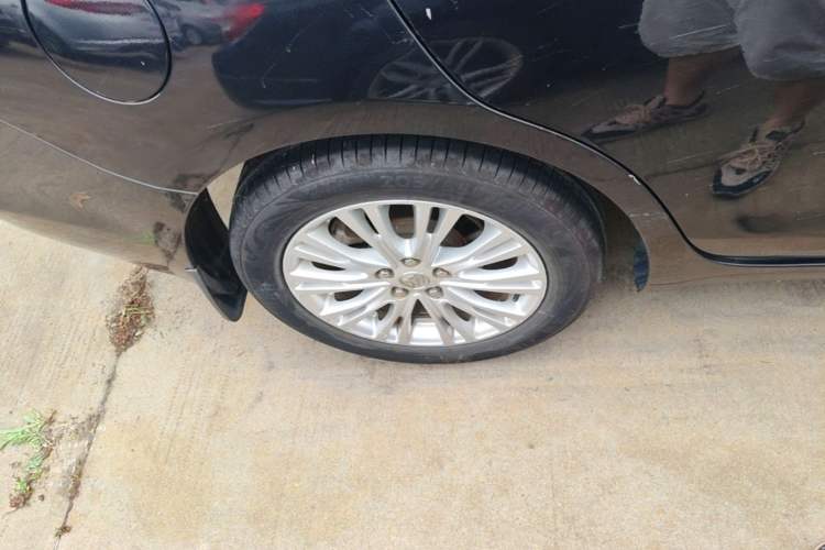 Used Buick GT 2016 15N Automatic Elite Edition Right Rear Wheel Hub