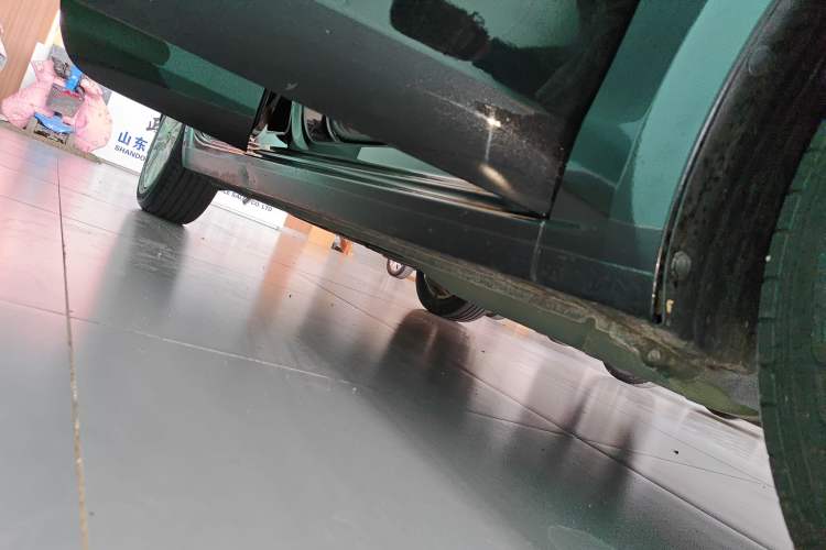 Used Buick GT 2016 15N Manual Elite Edition Right Side Sill