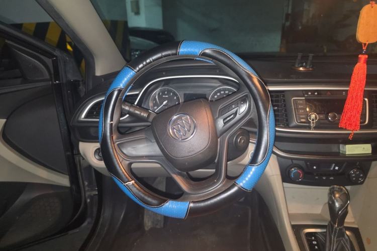 Used Buick GT 2016 15N Automatic Elite Edition Steering Wheel