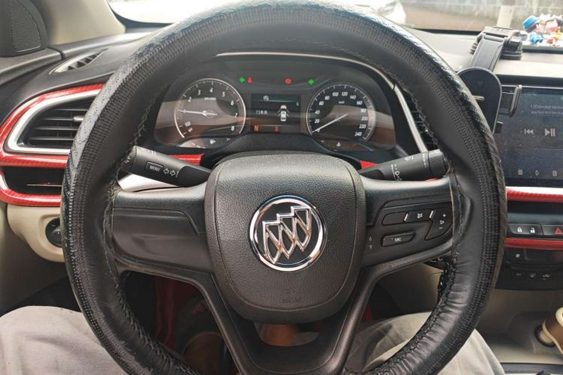 Used Buick GT 2016 15N Automatic Elite Edition Steering Wheel