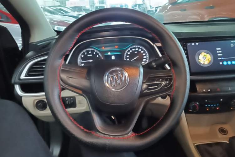 Used Buick GT 2016 15N Manual Elite Edition Steering Wheel