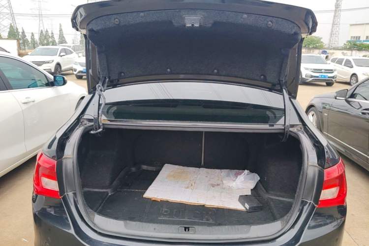 Used Buick GT 2016 15N Automatic Elite Edition Trunk
