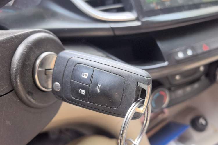 Used Buick GT 2016 15N Automatic Elite Edition Vehicle Key
