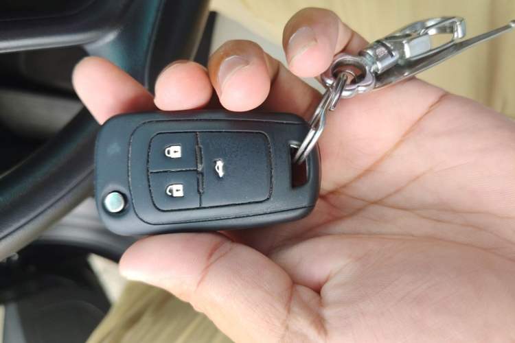 Used Buick GT 2016 15N Automatic Elite Edition Vehicle Key