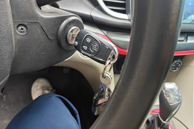 Used Buick GT 2016 15N Automatic Elite Edition Vehicle Key