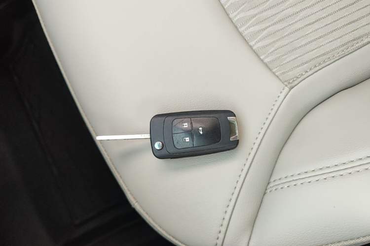 Used Buick GT 2016 15N Manual Elite Edition Vehicle Key