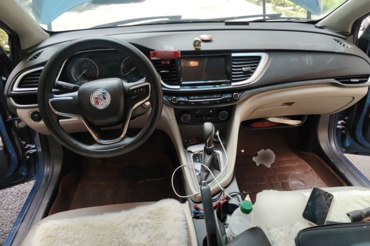 Used Buick GT 2016 15N Automatic Elite Edition Center Console