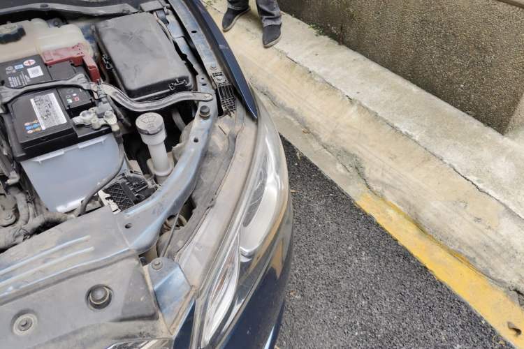 Used Buick GT 2016 15N Automatic Elite Edition Engine Bay Left