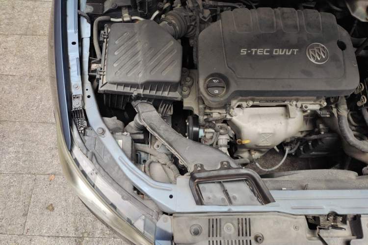 Used Buick GT 2016 15N Automatic Elite Edition Engine Bay Right