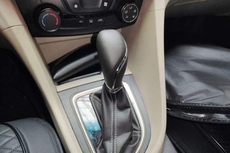 Used Buick GT 2016 15N Automatic Elite Edition Gear Lever