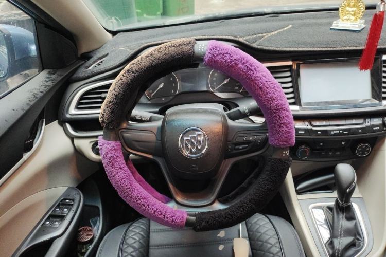 Used Buick GT 2016 15N Automatic Elite Edition Steering Wheel