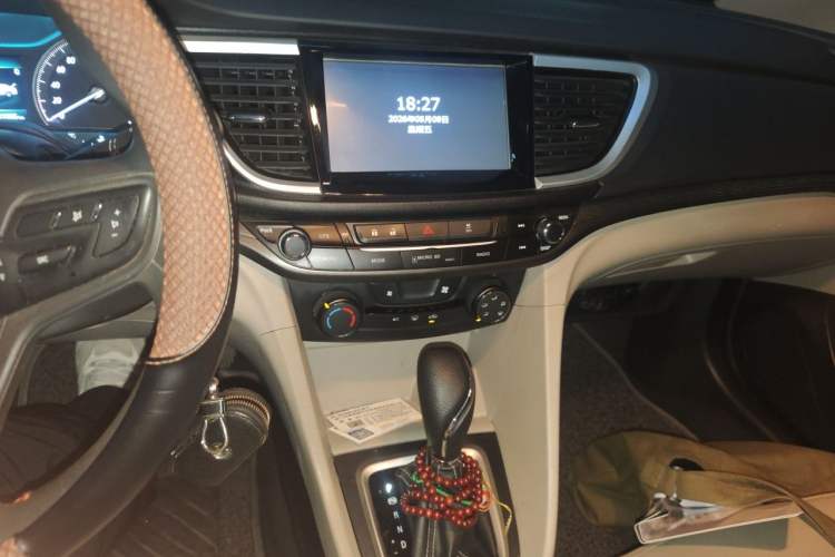 Used Buick GT 2016 15N Automatic Luxury Edition Audio And AC Panel