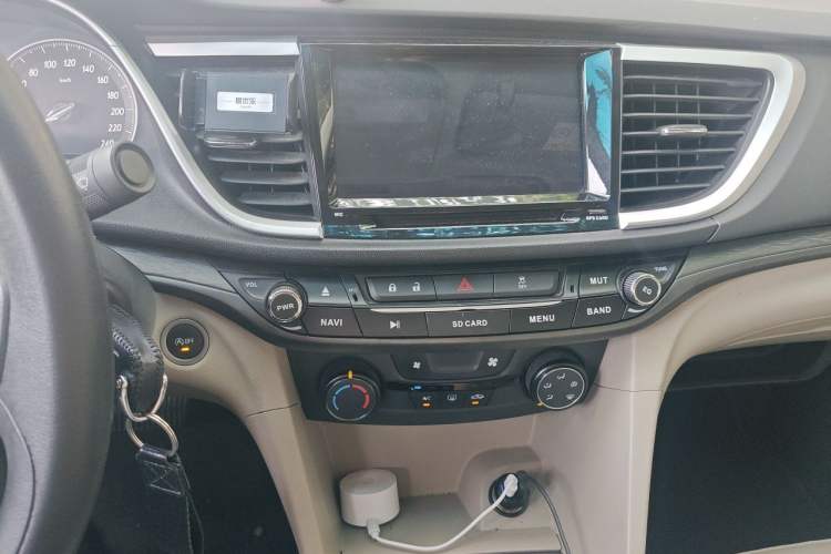 Used Buick GT 2016 15N Automatic Elite Edition Audio And AC Panel