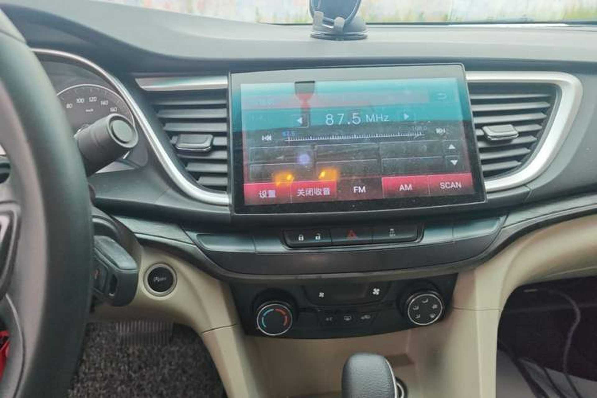 Used Buick GT 2016 15N Automatic Elite Edition Audio And AC Panel