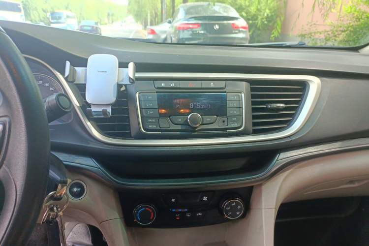 Used Buick GT 2016 15N Manual Elite Edition Audio And AC Panel
