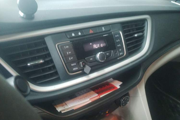 Used Buick GT 2016 15N Automatic Entry-Level Trim Audio And AC Panel
