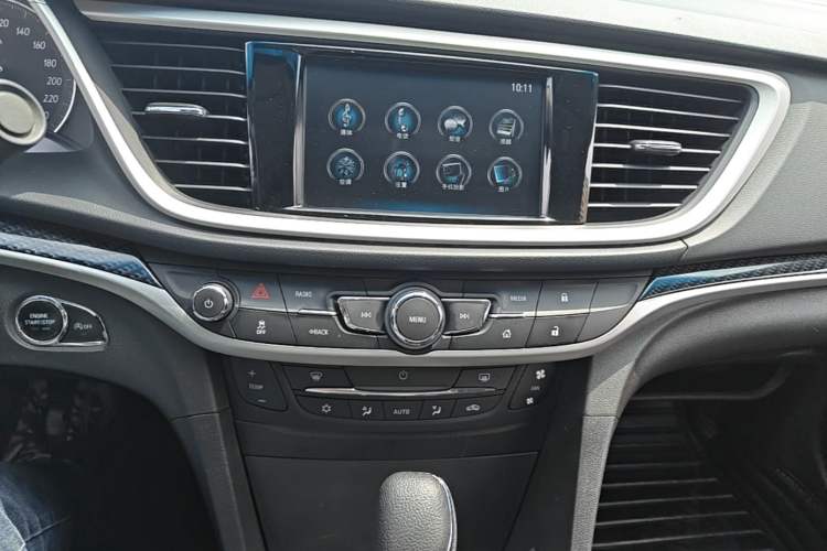 Used Buick GT 2016 15N Automatic Luxury Edition Audio And AC Panel