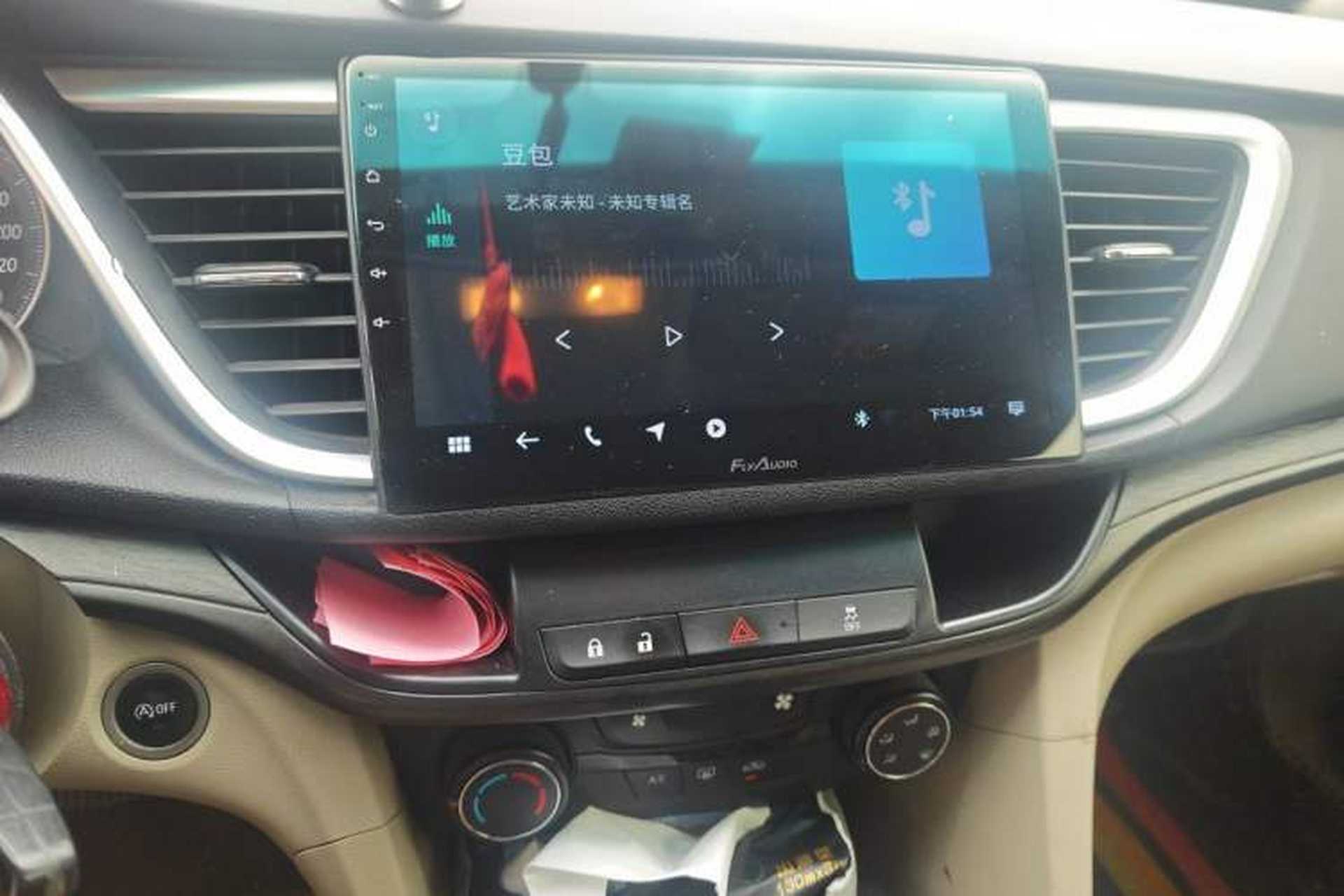 Used Buick GT 2016 15N Automatic Elite Edition Audio And AC Panel