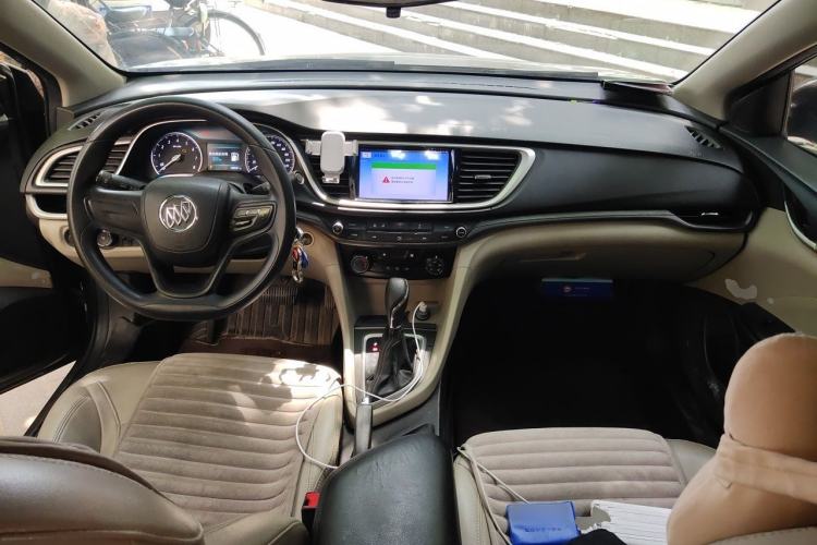 Used Buick GT 2016 15N Automatic Elite Edition Center Console